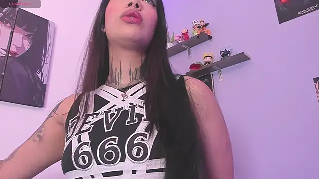 Snapshot of Akari1_Mischief chatting on October 31, 3:03 am Akari1 Mischief online show from October 31, 3:03 am