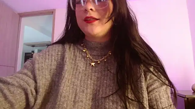 Snapshot of Layna_cold chatting on February 18, 12:45 pm Layna cold online show from February 18, 12:45 pm