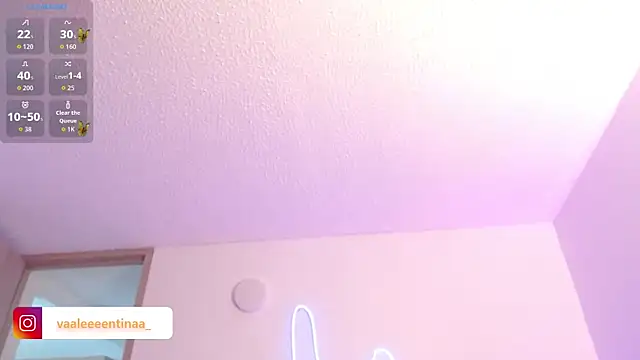 Layna cold online show from March 31, 12:18 pm