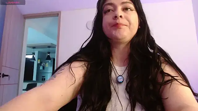 Layna cold online show from March 11, 12:10 pm