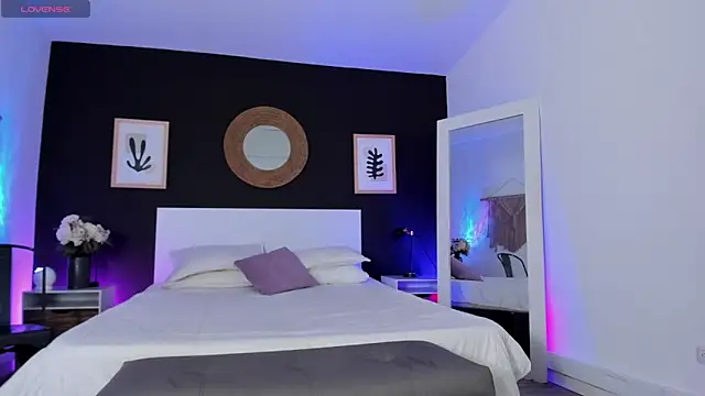 VioletPaket online show from February 20, 12:51 pm