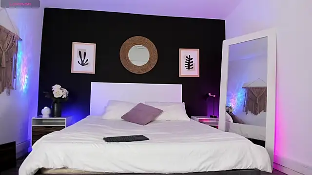 VioletPaket online show from February 24, 12:17 pm