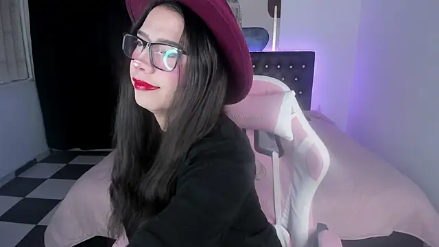 paula kawaiifu  online show from March 17, 2:01 pm