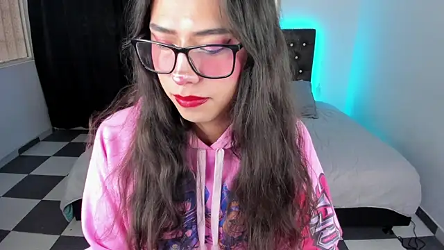 paula kawaiifu  online show from March 8, 4:39 pm