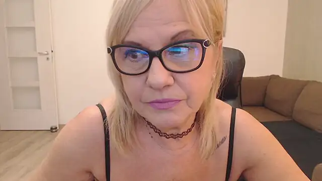 amberdoll4u online show from January 30, 6:24 am