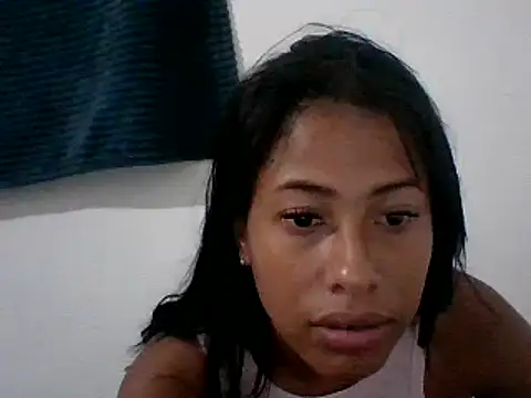 Kitra New online show from December 25, 2:35 am