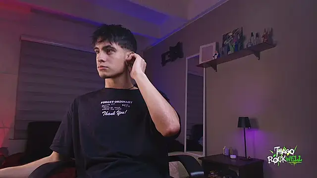 Snapshot of thiago_rockwelll chatting on February 24, 5:11 am thiago rockwelll online show from February 24, 5:11 am