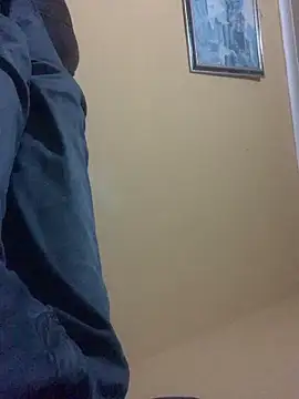 Snapshot of DManL chatting on November 17, 8:02 pm DManL online show from November 17, 8:02 pm