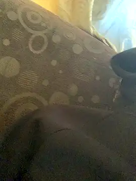 Snapshot of DManL chatting on November 19, 4:12 am DManL online show from November 19, 4:12 am