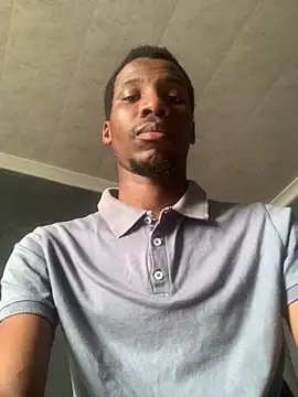 Snapshot of DManL chatting on December 1, 5:30 am DManL online show from December 1, 5:30 am