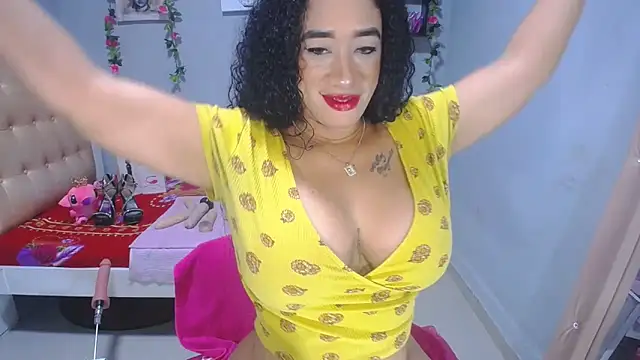 Snapshot of DelysyHot chatting on June 11, 7:27 am DelysyHot online show from June 11, 7:27 am