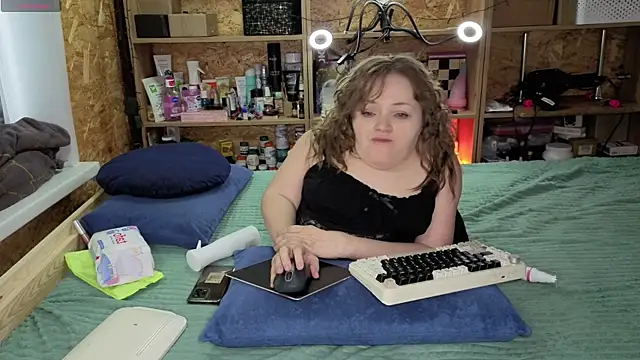 MiniNatalie online show from December 22, 6:24 am