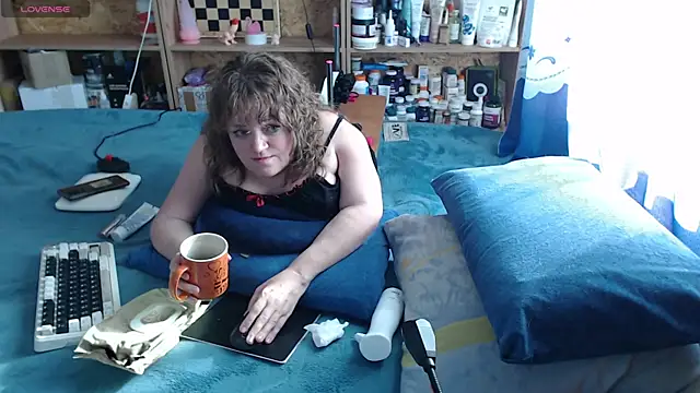 MiniNatalie online show from October 16, 7:05 am