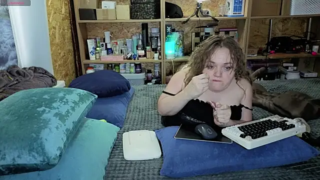 MiniNatalie online show from February 7, 8:11 am