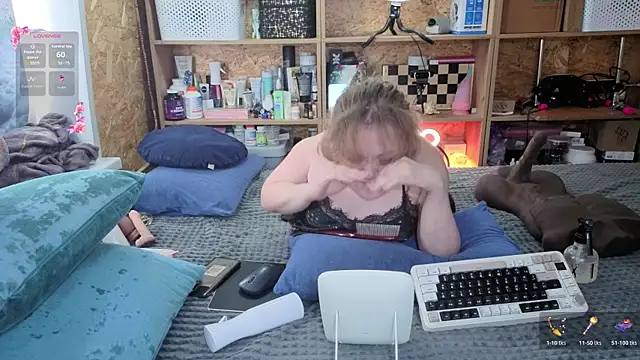 MiniNatalie online show from March 5, 7:05 am