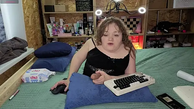 MiniNatalie online show from December 23, 6:34 am