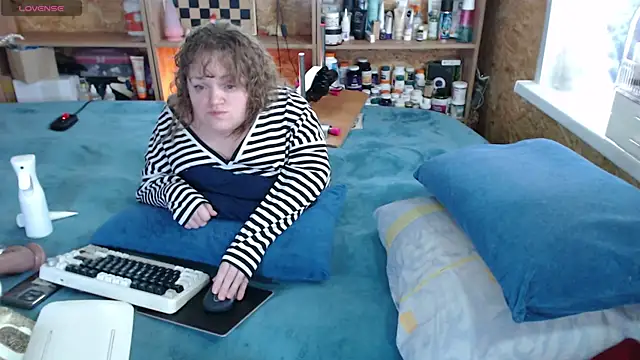 MiniNatalie online show from October 27, 6:47 am