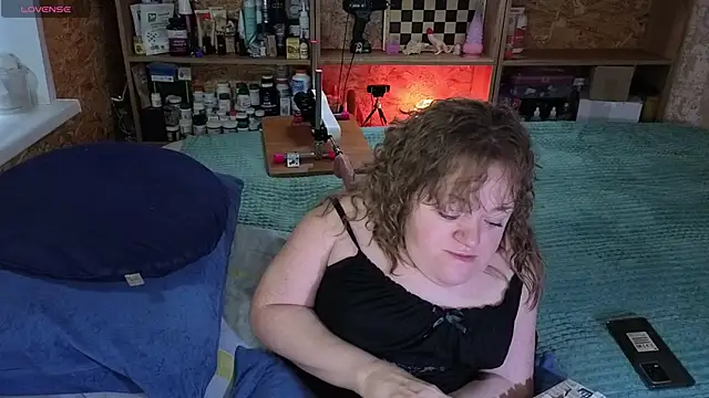 MiniNatalie online show from November 8, 2:04 am