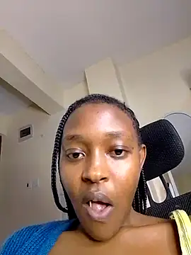 Snapshot of Sweet_mella chatting on June 30, 6:30 pm Sweet mella online show from June 30, 6:30 pm