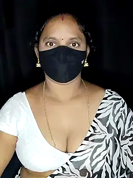 vintage-vibs online show from February 25, 9:03 pm