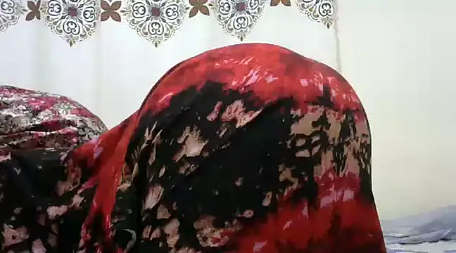 Snapshot of Cumslut16__ chatting on January 25, 8:00 pm Cumslut16   online show from January 25, 8:00 pm