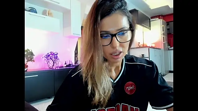 MissSmiley26 online show from October 10, 9:26 pm