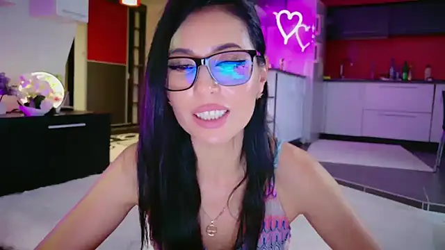 Snapshot of MissSmiley26 chatting on June 12, 9:12 pm MissSmiley26 online show from June 12, 9:12 pm