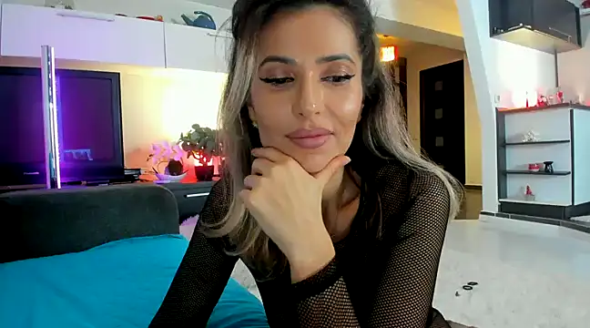 MissSmiley26 online show from December 19, 10:00 pm