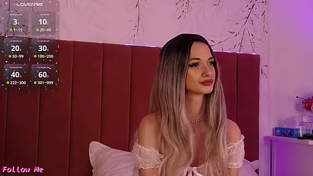 PinkySparks online show from February 8, 5:43 pm