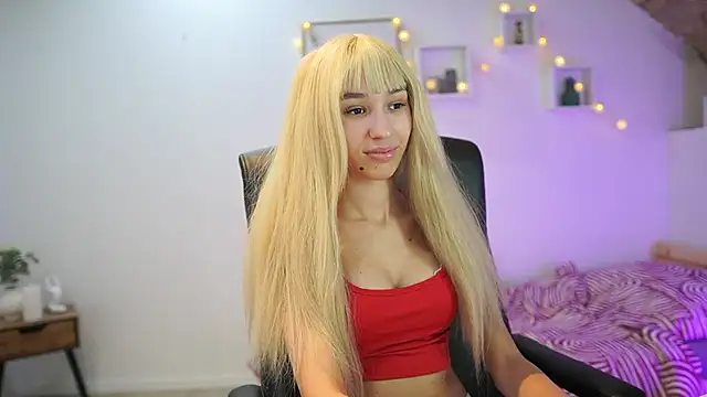 Amai  Liu online show from October 25, 1:01 pm