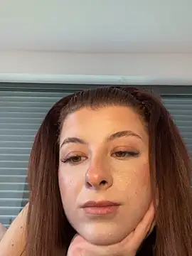 Mia-Minou online show from March 29, 9:55 am