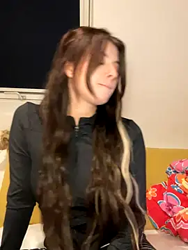 Snapshot of Mia-Minou chatting on November 2, 5:40 pm Mia-Minou online show from November 2, 5:40 pm