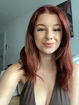 Mia-Minou online show from July 9, 7:20 am
