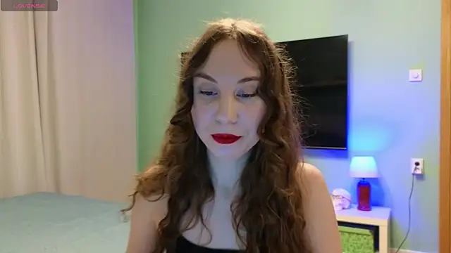 Snapshot of i_can_fix_you chatting on November 30, 2:18 pm i can fix you online show from November 30, 2:18 pm