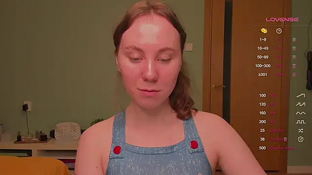 Snapshot of i_can_fix_you chatting on December 9, 5:19 pm i can fix you online show from December 9, 5:19 pm