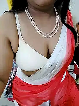 Snapshot of SHUBHI880 chatting on March 18, 6:39 pm SHUBHI880 online show from March 18, 6:39 pm