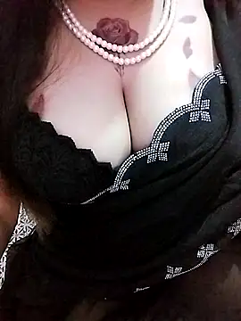 Snapshot of SHUBHI880 chatting on October 4, 9:11 am SHUBHI880 online show from October 4, 9:11 am