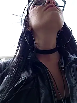 Snapshot of Isabella_21x chatting on October 22, 3:22 pm Isabella 21x online show from October 22, 3:22 pm