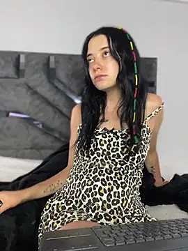 Isabella 21x online show from May 24, 2:50 pm