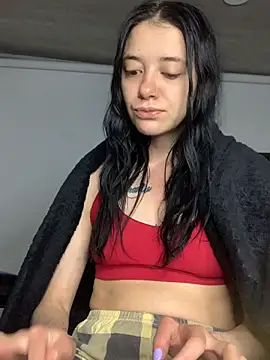 Isabella 21x online show from May 10, 10:30 am