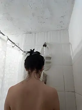 Snapshot of Isabella_21x chatting on January 12, 11:50 am Isabella 21x online show from January 12, 11:50 am