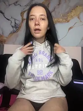 Snapshot of Isabella_21x chatting on September 22, 12:44 pm Isabella 21x online show from September 22, 12:44 pm