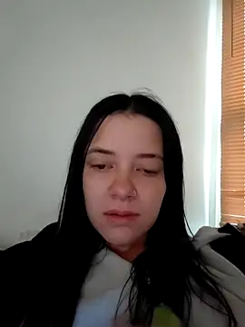 Snapshot of Isabella_21x chatting on December 21, 11:56 am Isabella 21x online show from December 21, 11:56 am