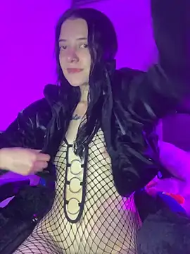 Isabella 21x online show from May 3, 2:16 am