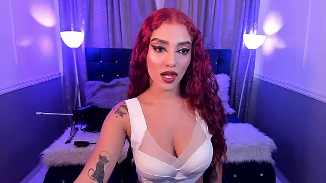 Snapshot of hallsredd chatting on January 18, 9:45 pm hallsredd online show from January 18, 9:45 pm