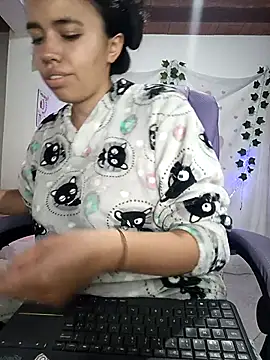 sophie north online show from March 25, 11:03 pm