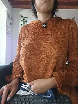 Snapshot of sophie_north chatting on July 18, 7:44 pm sophie north online show from July 18, 7:44 pm