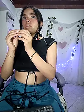 sophie north online show from May 12, 11:22 pm