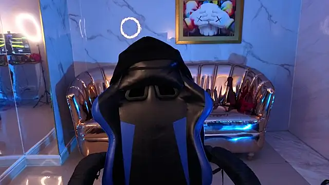 Snapshot of artemisa_ch1 chatting on March 4, 3:36 am artemisa ch1 online show from March 4, 3:36 am