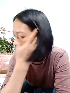 Snapshot of Aninyin22 chatting on March 10, 8:50 am Aninyin22 online show from March 10, 8:50 am
